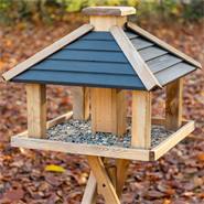 Casetta per uccelli VOSS.garden "Lina" solida con contenitore per mangime, incl. supporto