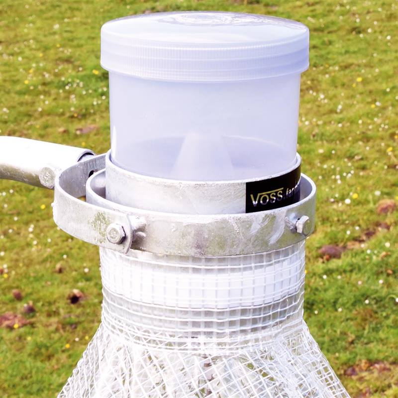 45453-10-voss.farming-horsefly-trap-capture-container-screw-lid.jpg