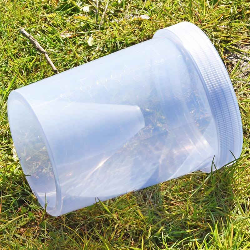 45453-5-voss.farming-horsefly-trap-capture-container-screw-lid.jpg